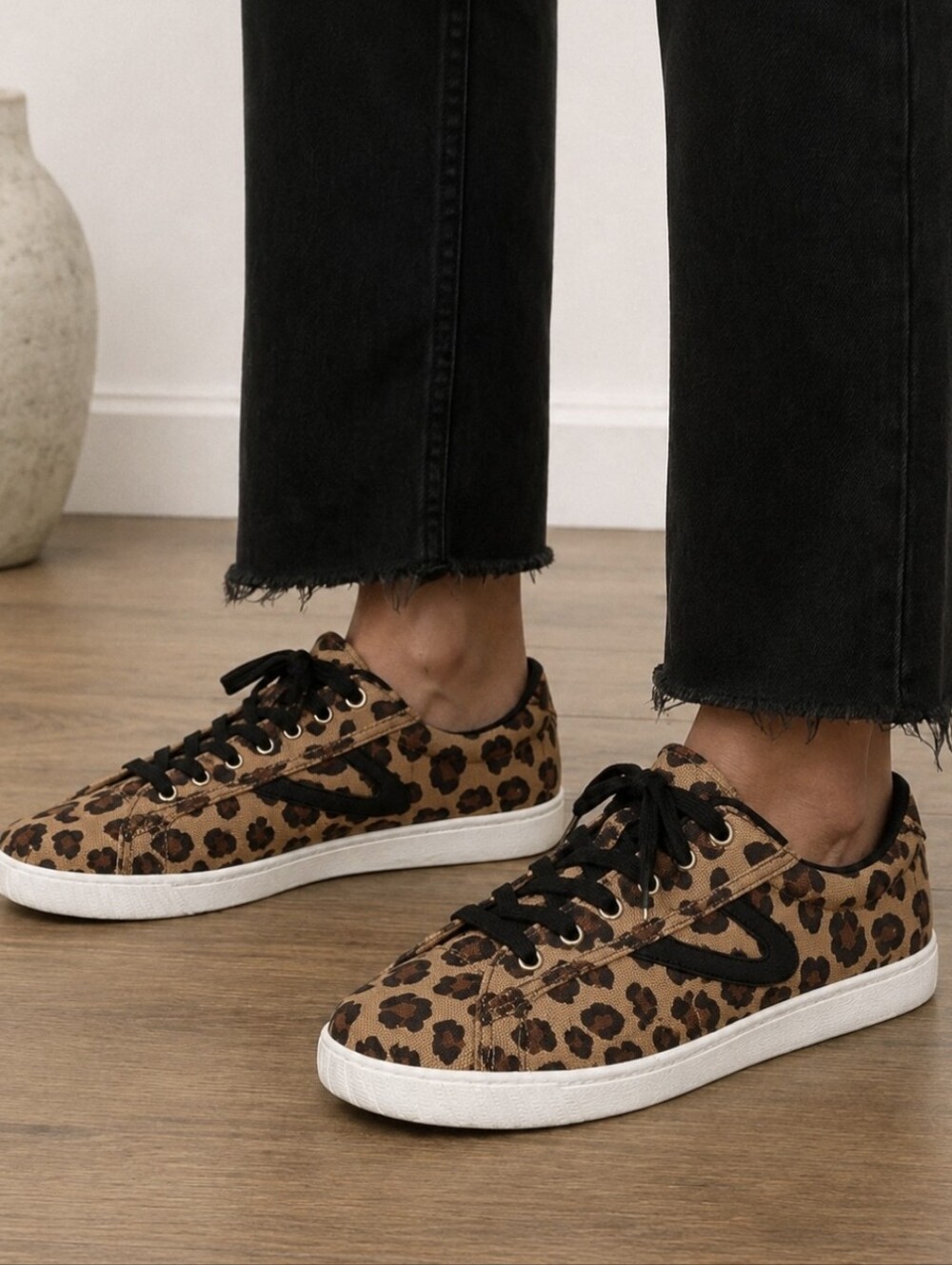 Tretorn Nylite Plus Sneakers Leopard Print Comfort Athleisure Women's Sz 9.5